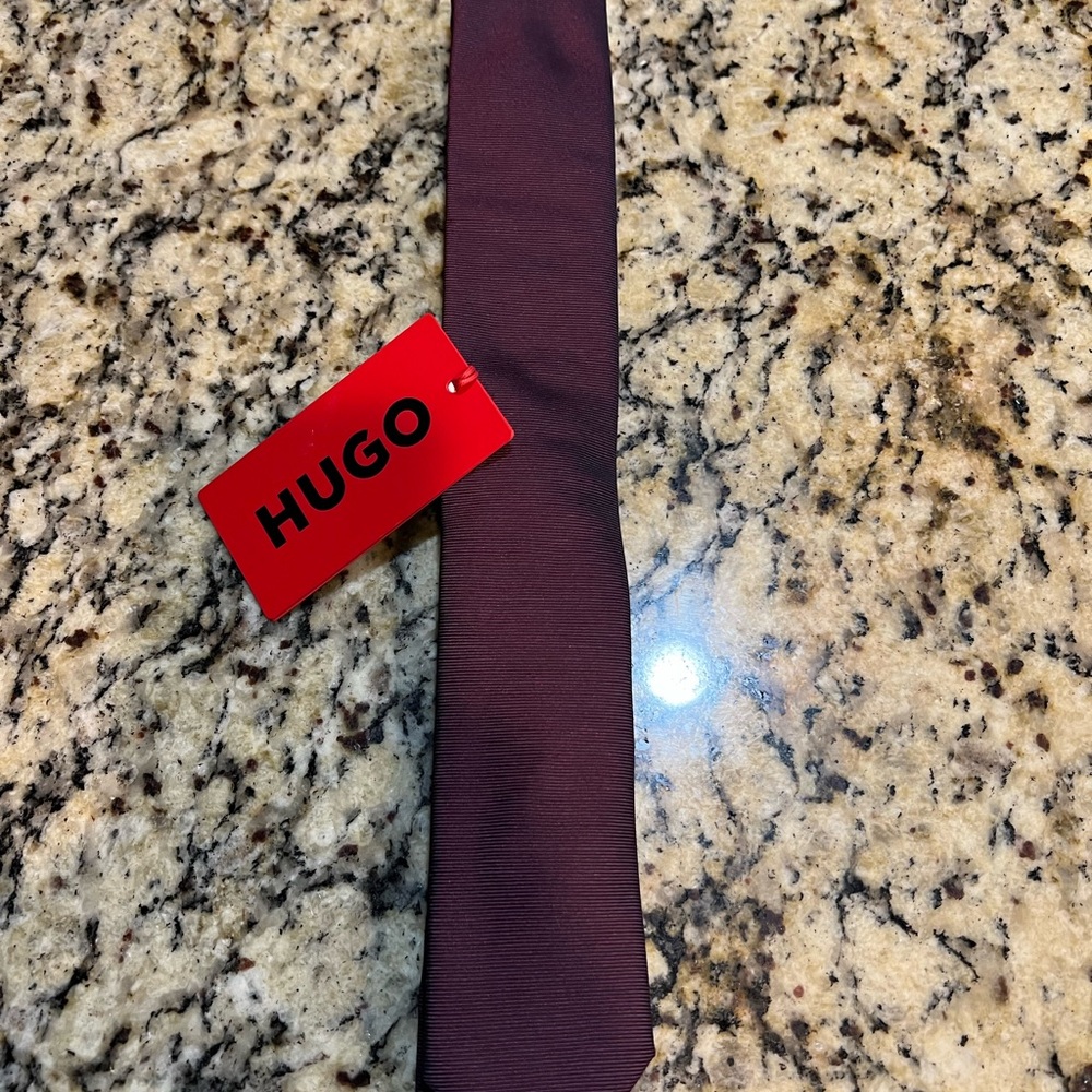 HUGO Men's Burgundy Tie